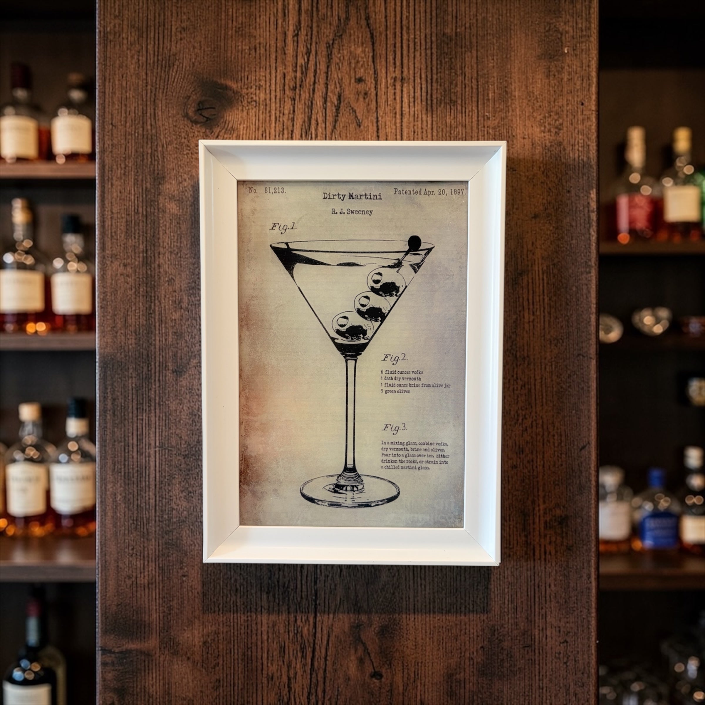 Premium Epoksi Kokteyl Tablolar – Çerçeveli, UV Baskı Duvar Dekoru Koleksiyonu Dirty Martini