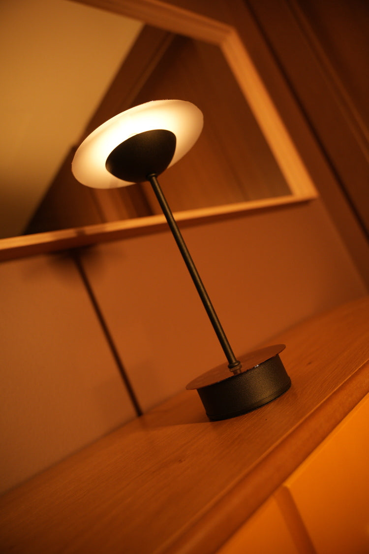 Victor (Manyetik Şarj Kasetli)