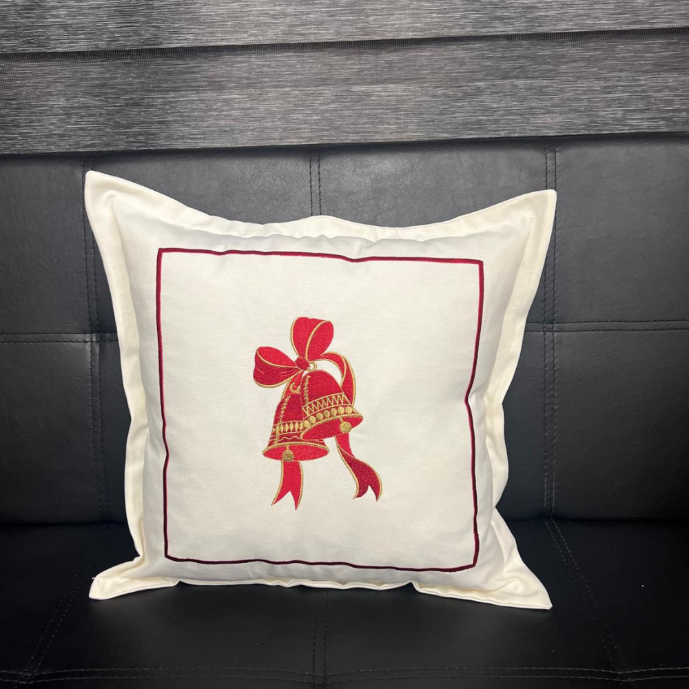 Kırmızı Noel Çanı İşlemeli Dekoratif Kırlent