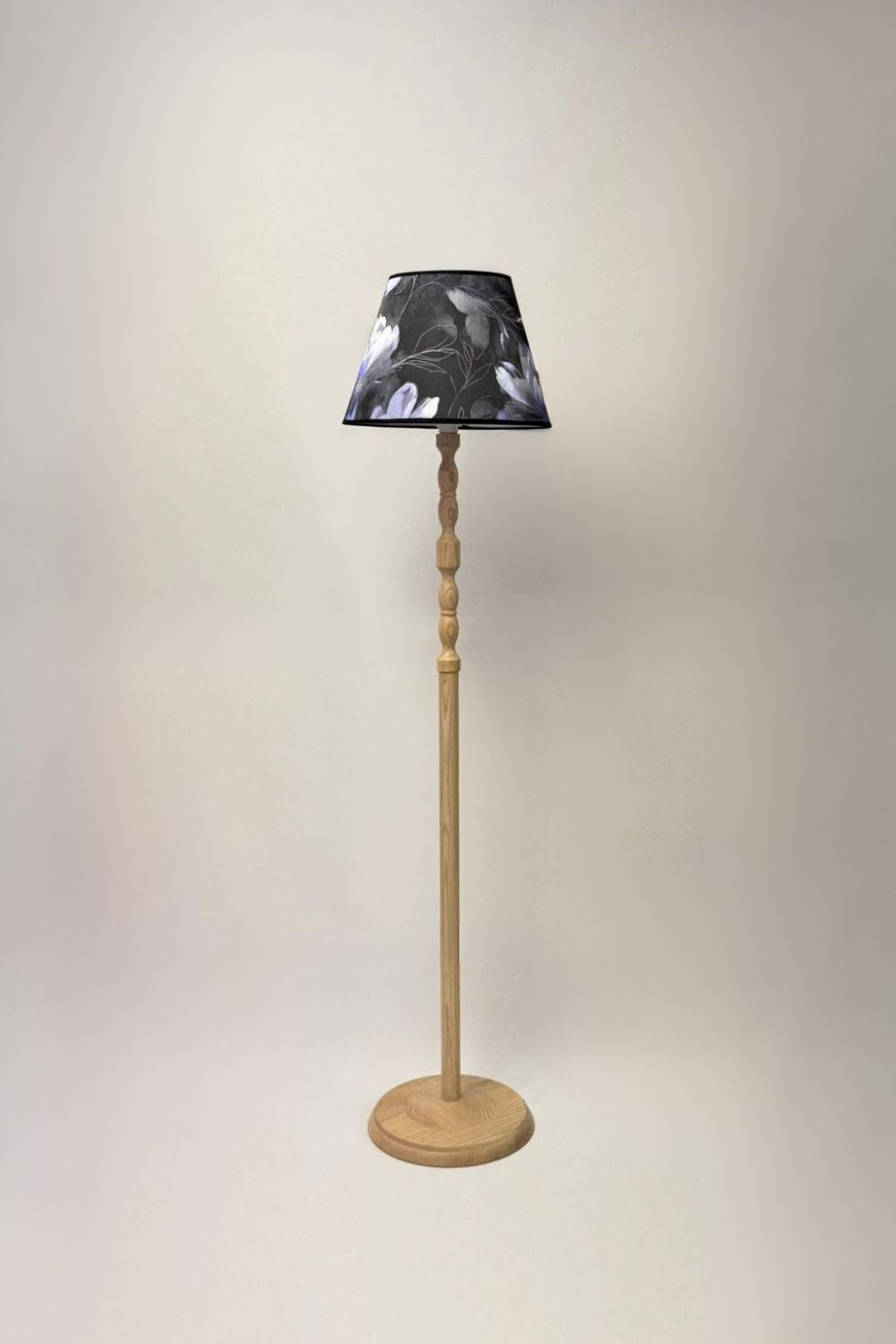 Zenora Ahşap Lambader