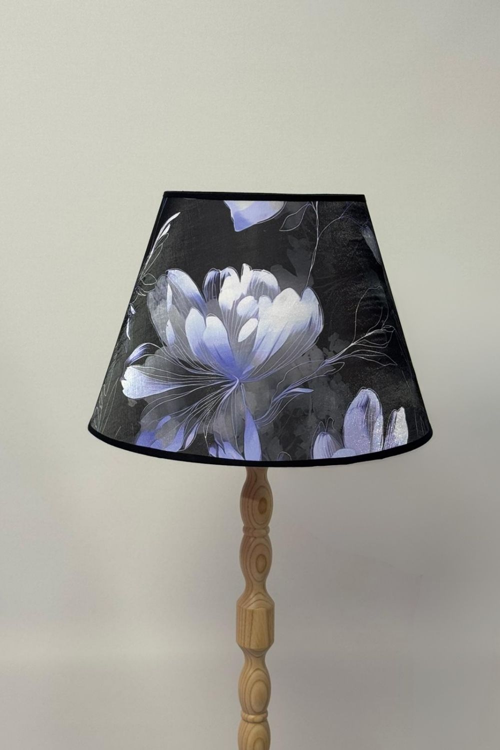 Zenora Ahşap Lambader