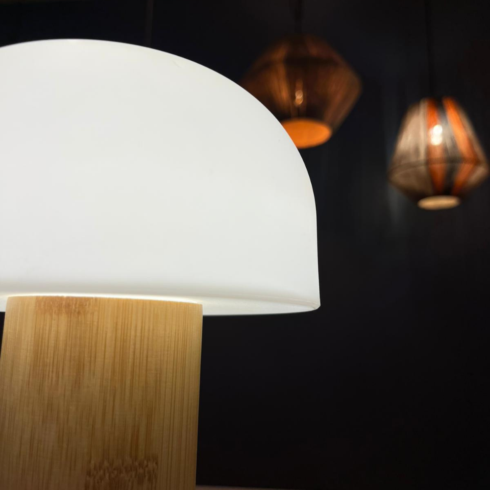 Ahşap Masa Lambası