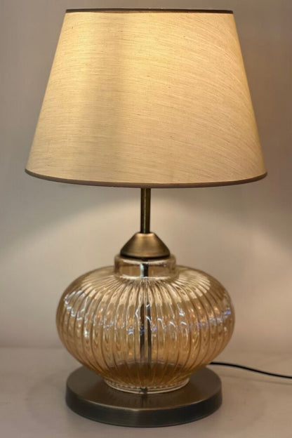 Amber Cam Gövdeli Şık Abajur