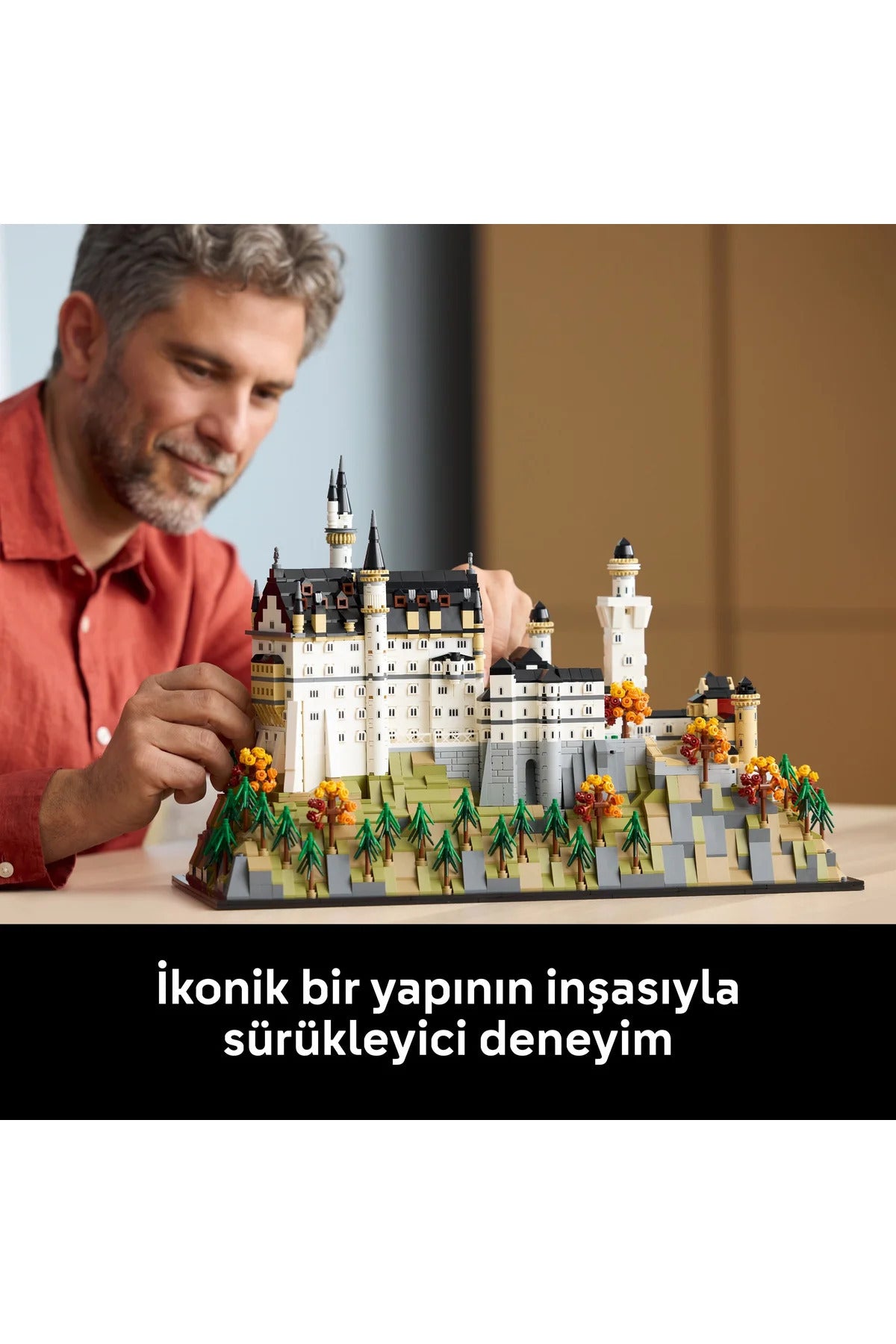 LEGO® Architecture Neuschwanstein Şatosu 21063 - Yetişkinler için Model Yapım Seti (3455P)