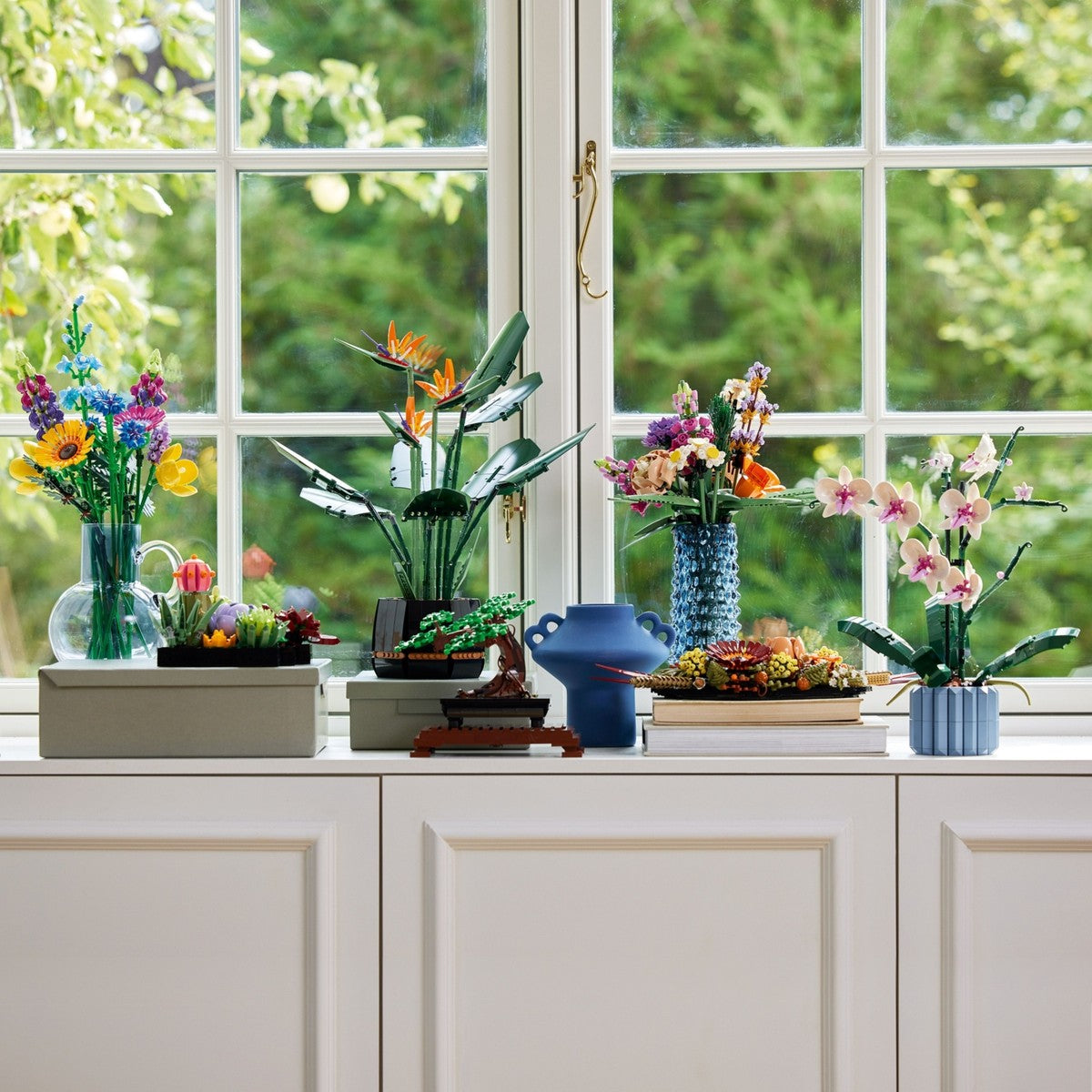 LEGO® Botanicals Nergis 40747 - 8 Yaş & Üzeri Çocuklar için Çiçek Model Yapım Seti (216 Parça)