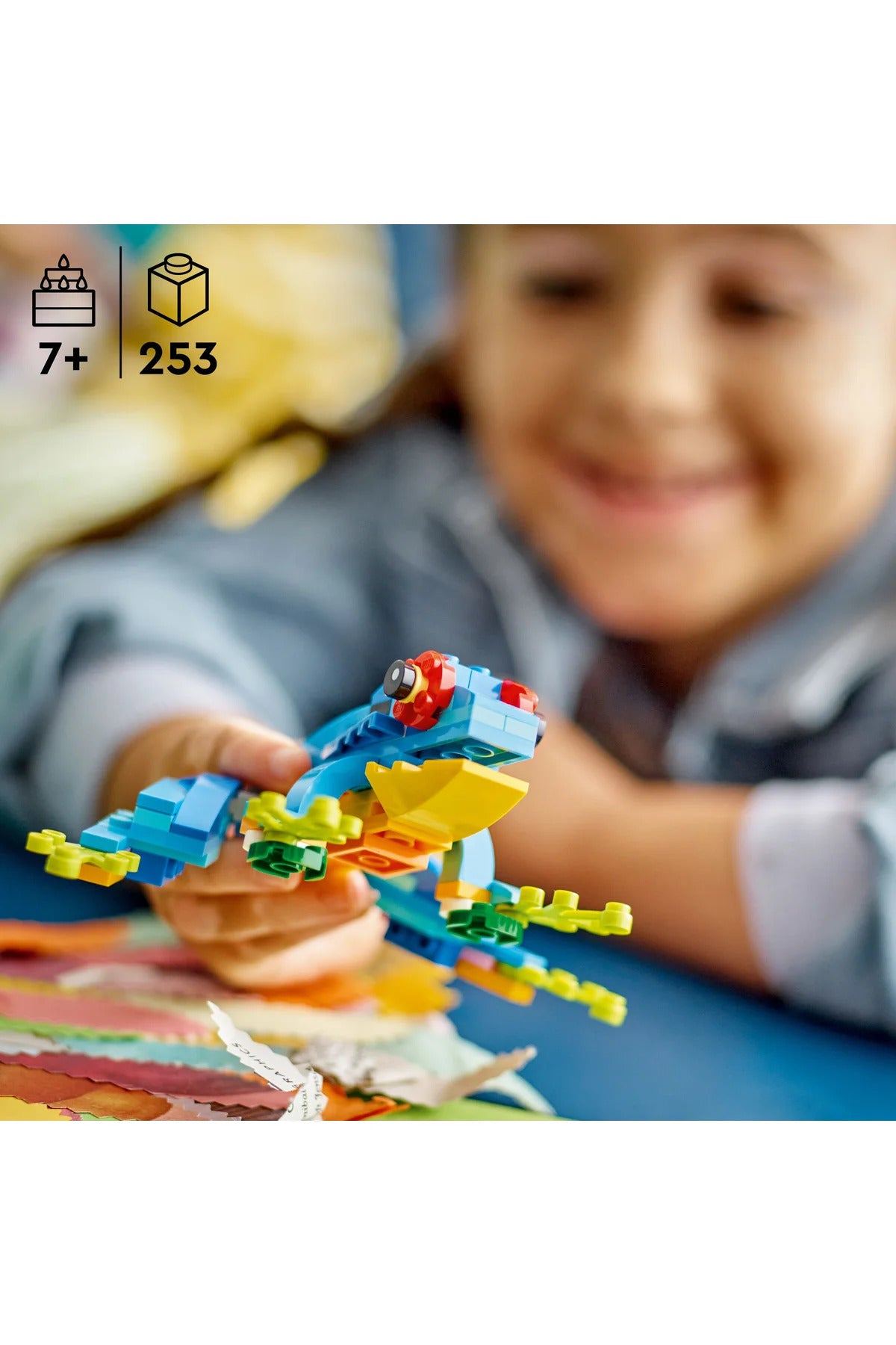 LEGO® Creator 3'ü 1 Arada EgzotikPapağan 31136 - 7+ Çocuklar için Yaratıcı Oyuncak Yapım Seti (253P)