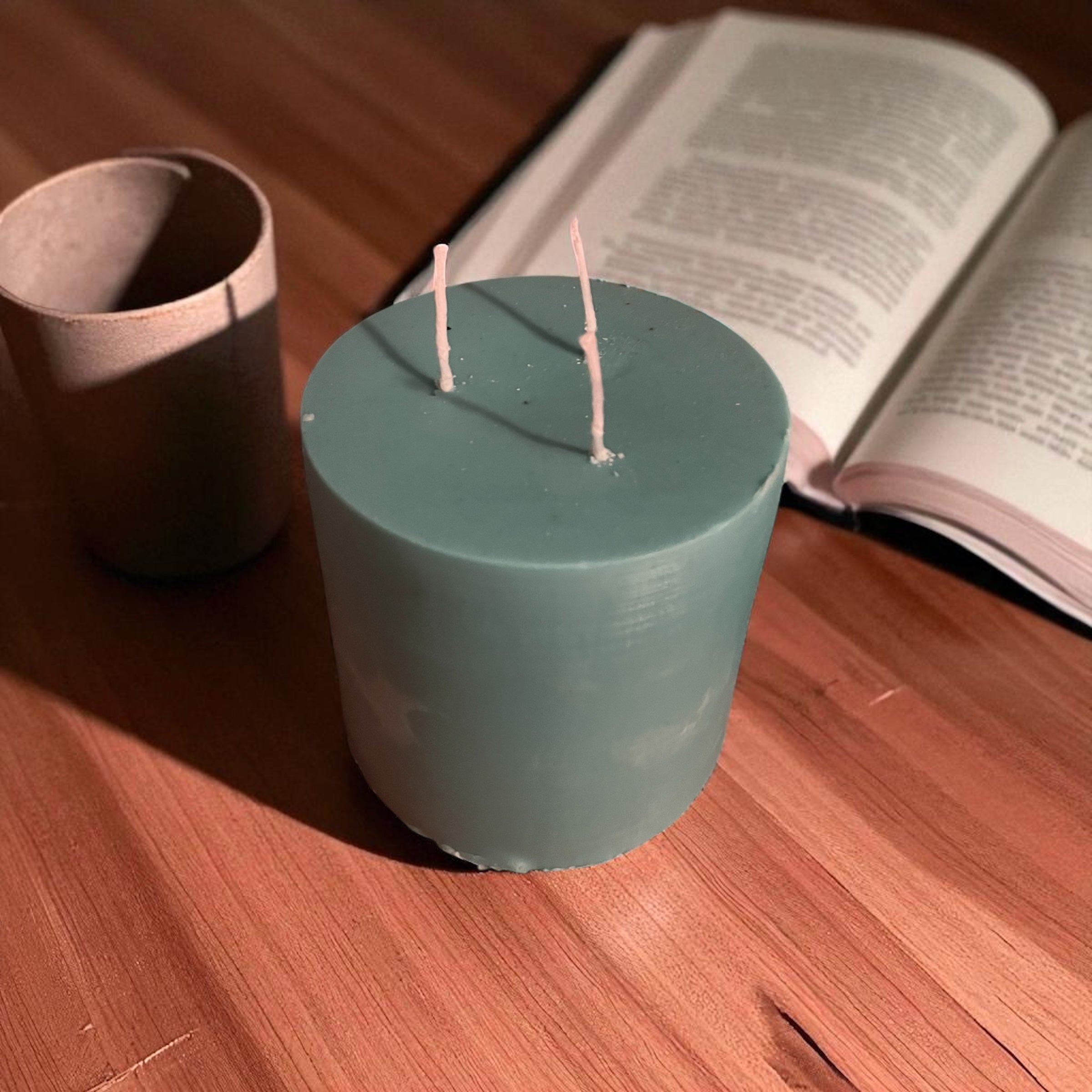 El Yapımı Baton Mum – Minimal Dekoratif Tasarım