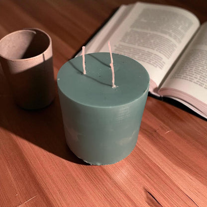 El Yapımı Baton Mum – Minimal Dekoratif Tasarım