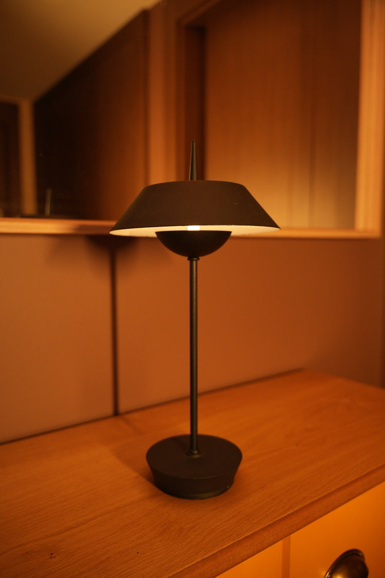 Ellen (Manyetik Şarj Kasetli)