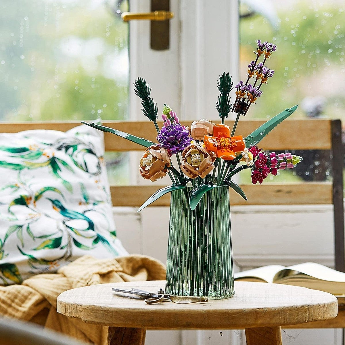 LEGO® ICONS Çiçek Buketi 10280 - Yetişkinler İçin Koleksiyonluk Dekoratif Yapım Seti (756 Parça)