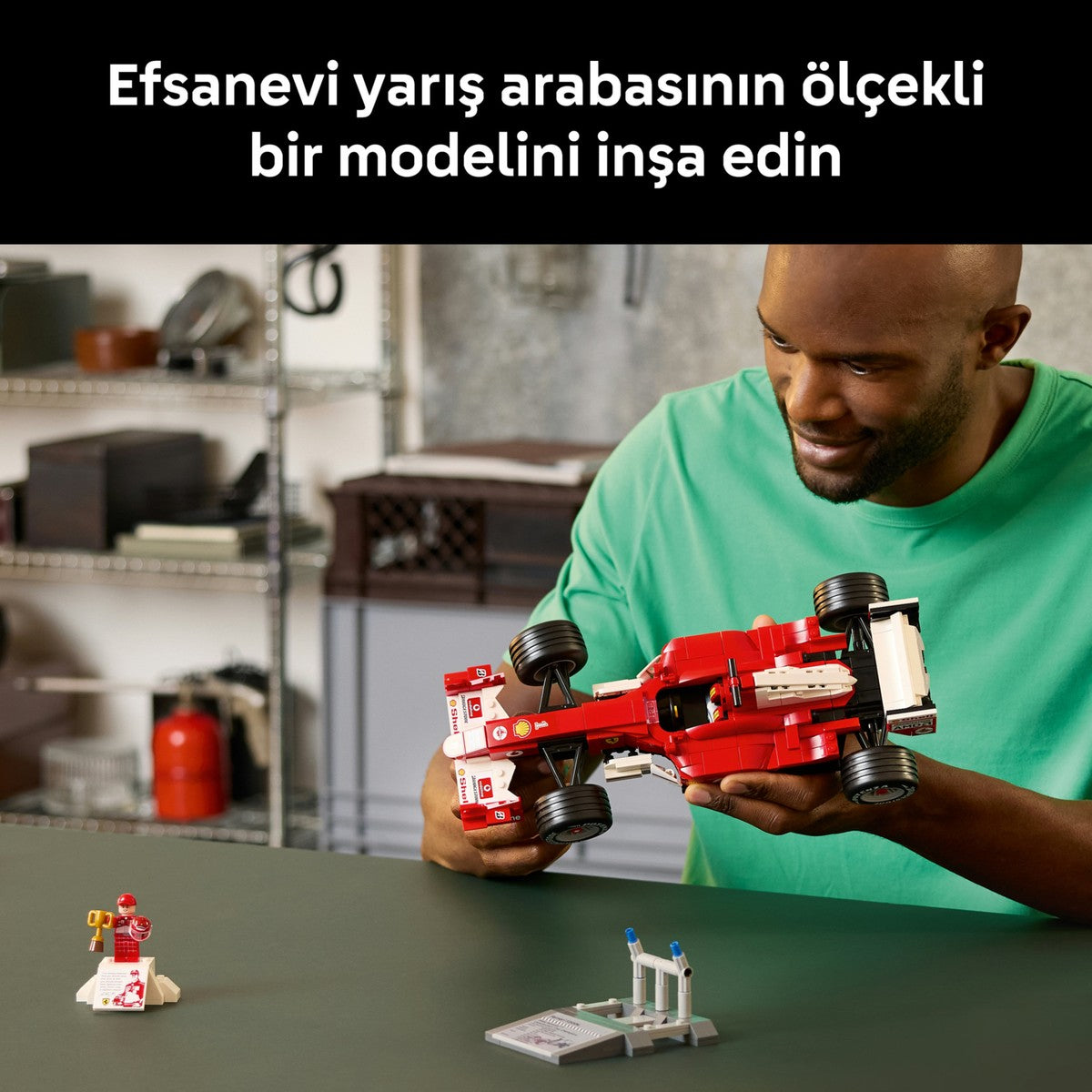 Icons Ferrari F2004 ve Michael Schumacher 11375 - Yetişkinler Için Sergileme Standı Içeren Model Yapım Seti (735 Parça)