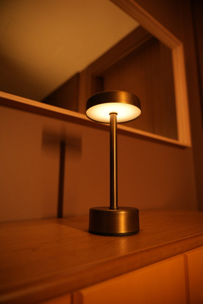 Laszlö (Manyetik Şarj Kasetli)