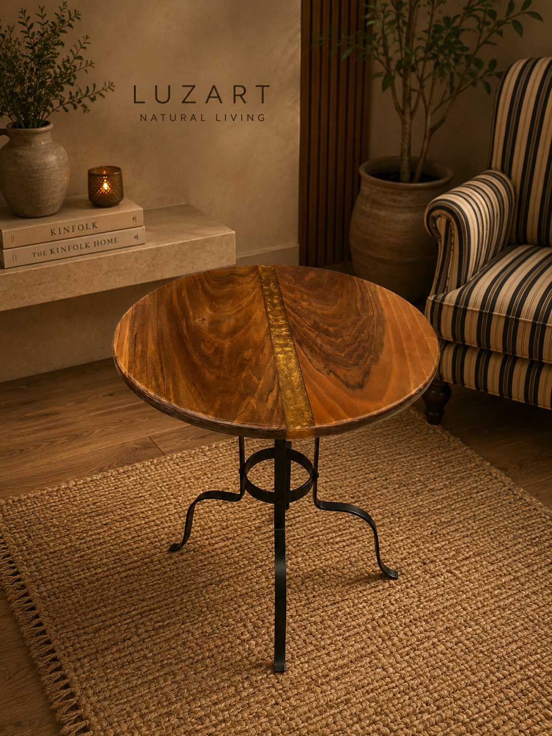 Masif Ceviz & Altın Detaylı El Yapımı Yuvarlak Sehpa – Gold Line Designer Table