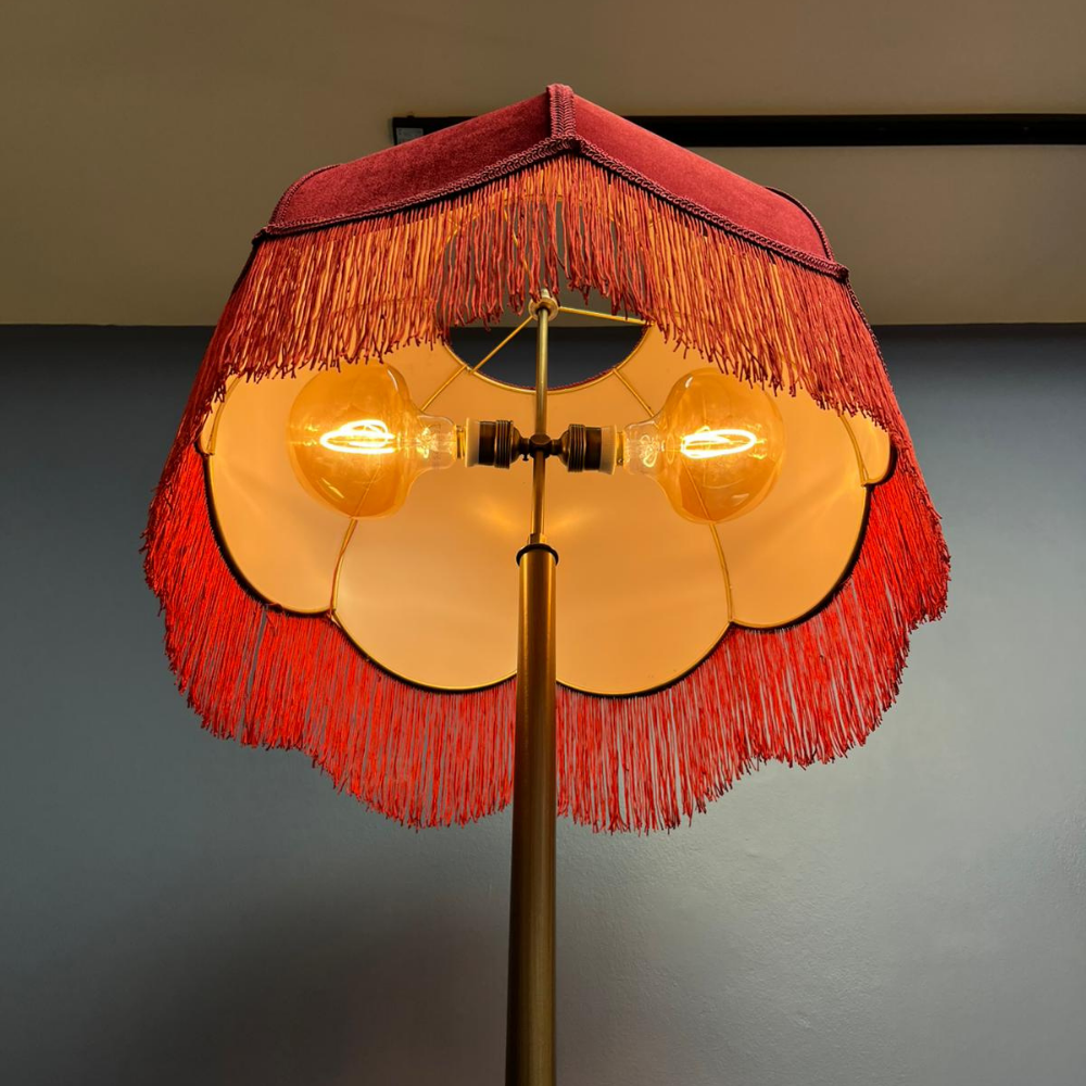 Scarlet Nostalgia Lambader