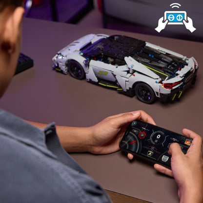 LEGO® Technic Lamborghini Revuelto Süper Spor Araba 42214 - 10 Yaş ve Üzeri Çocuklar için STEM Oyuncak Yapım Seti (1135 Parça)