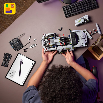 LEGO® Technic Lamborghini Revuelto Süper Spor Araba 42214 - 10 Yaş ve Üzeri Çocuklar için STEM Oyuncak Yapım Seti (1135 Parça)