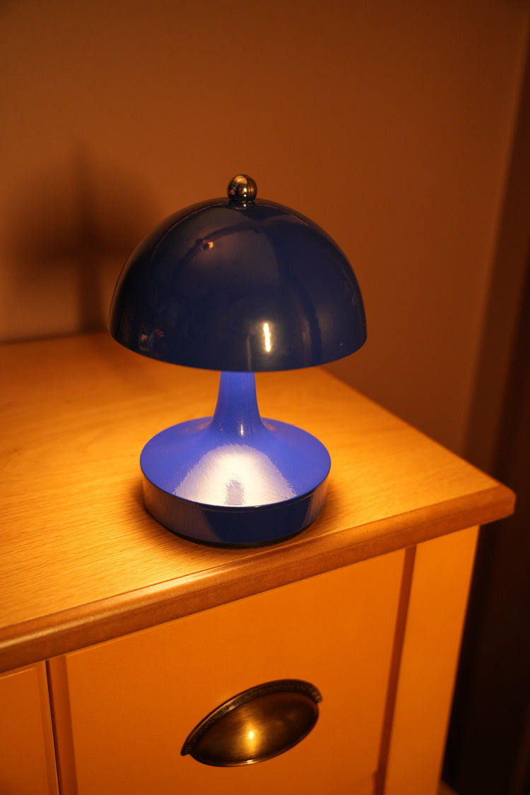 Tom (Manyetik Şarj Kasetli)