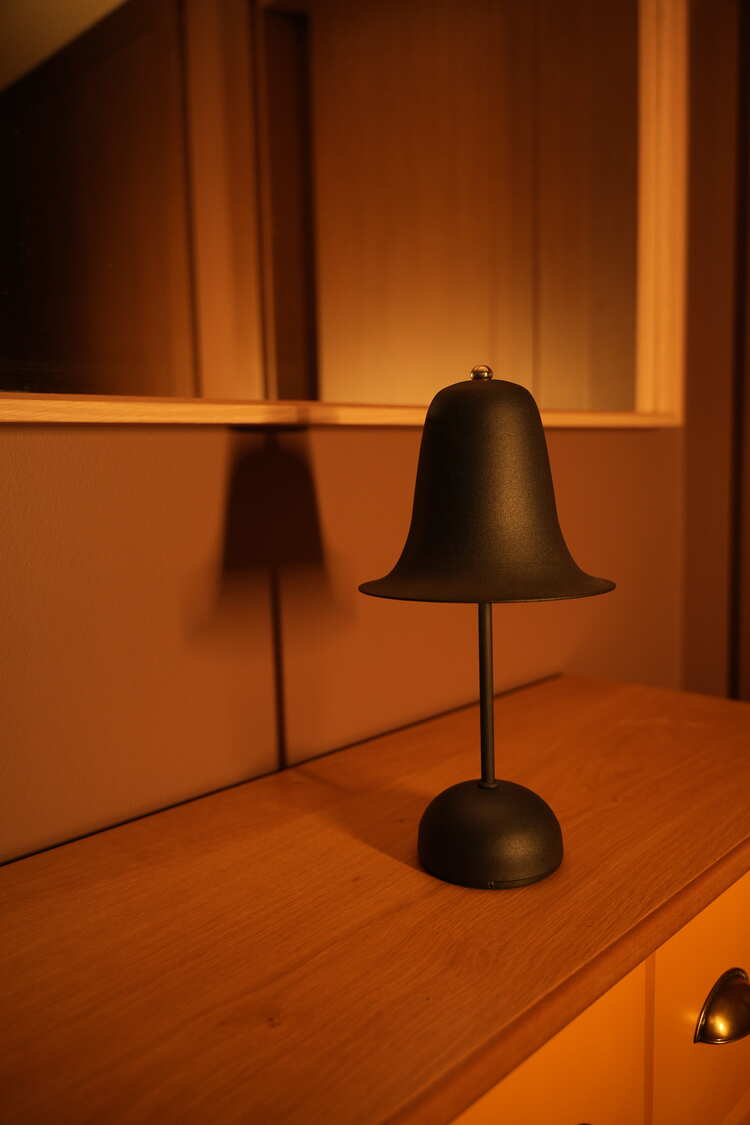 Vasile (Manyetik Şarj Kasetli)